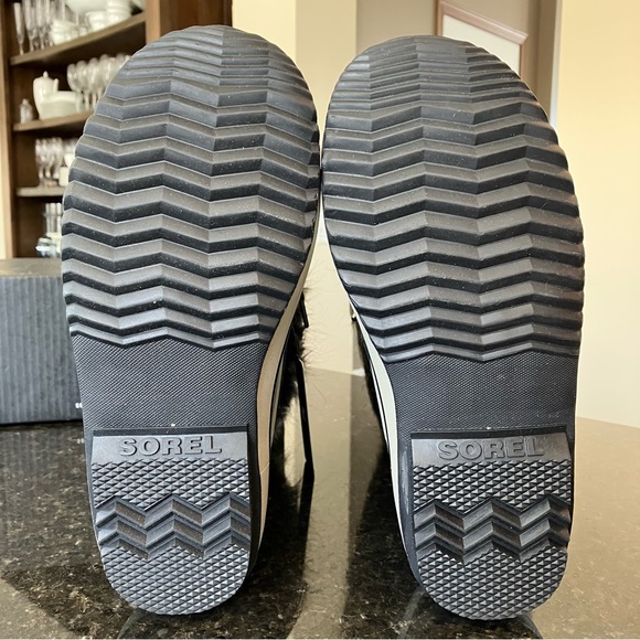 New Sorel Women's Joan of Arctic Boot, Waterproof Winter Boots, Faux Fur Black - Picture 16 of 16